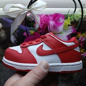 Nike Dunk Low Retro Lifestyle/Athletic Valentines Day Shoes Size 8C Unisex